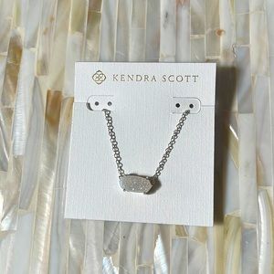 Kendra Scott necklace